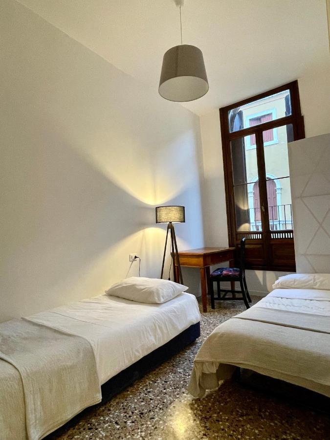 Studio Di Lilli Velence Kültér fotó